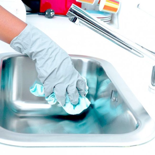 Limpieza en pisos de estudiantes